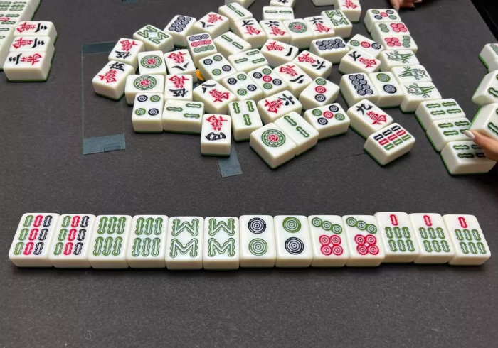 一 分 钟 了 解 ! 老 友 麻 将 怎 么 玩 会 输 少 赢 多 ” 详 细 开 挂 玩 法