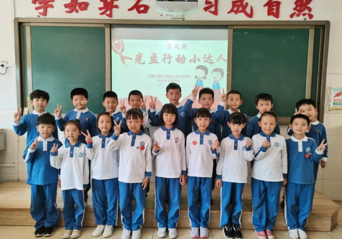 一分钟介绍使用“狂飙大厅牛牛金花房卡”详细房卡使用教程