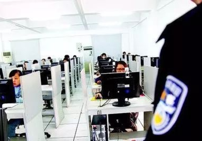 【 知 识 科 普 】 “ P P 可 以 作 弊 吗 ？ ! 详 细 分 享 装 挂 步 骤