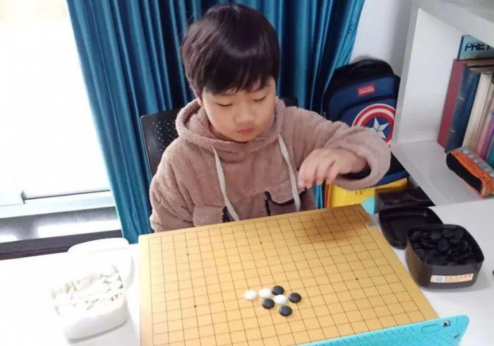 推荐一款”乐乐围棋入门开挂神器下载安装”详细外挂安装步骤