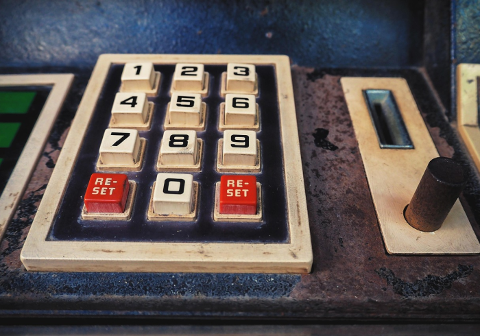 一分钟介绍使用“蜜瓜大厅拼三张”房卡获取方式